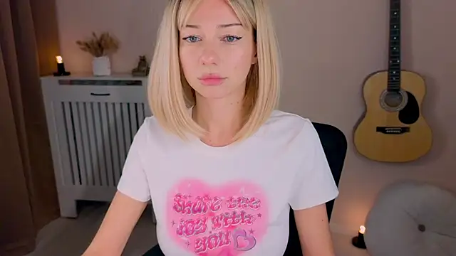 Snapshot of Lenamuti25 chatting on March 6, 2026, 8:53 am Lenamuti25 online show from March 6, 2026, 8:53 am