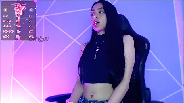 Snapshot of lilylouisee chatting on October 14, 2025, 10:31 pm lilylouisee online show from October 14, 2025, 10:31 pm