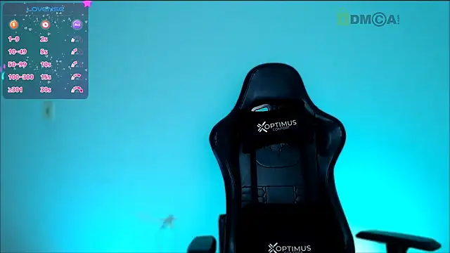 Snapshot of lilylouisee chatting on February 19, 2025, 12:57 am lilylouisee online show from February 19, 2025, 12:57 am