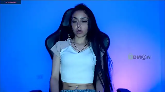 Snapshot of lilylouisee chatting on February 11, 2025, 10:07 pm lilylouisee online show from February 11, 2025, 10:07 pm