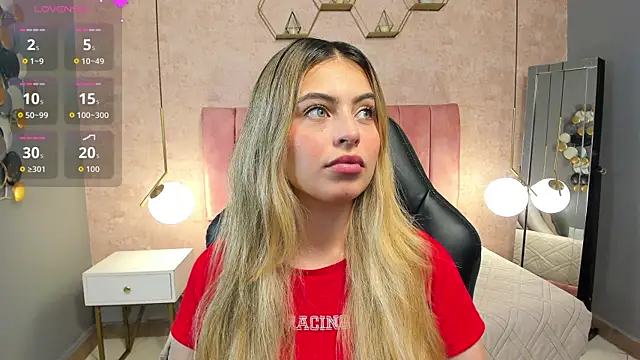 Snapshot of magic_fernanda chatting on October 27, 2025, 8:43 pm magic fernanda online show from October 27, 2025, 8:43 pm