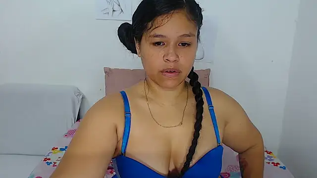 Snapshot of Hazel_donna chatting on May 26, 2026, 3:48 am Hazel donna online show from May 26, 2026, 3:48 am