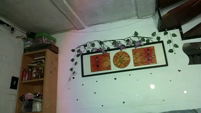 Snapshot of dreamgirl_sweet chatting on February 22, 2026, 5:43 am dreamgirl sweet online show from February 22, 2026, 5:43 am