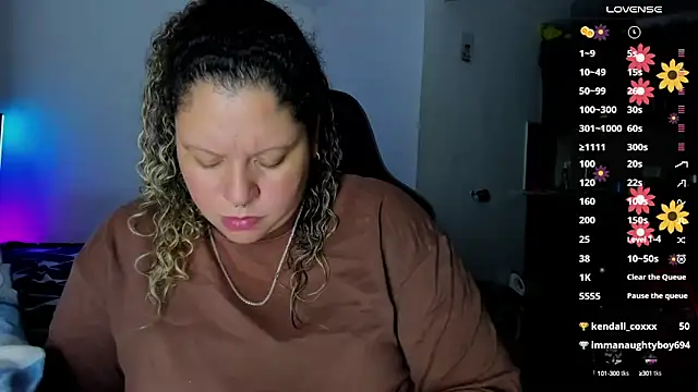 Snapshot of mariana_maze chatting on March 22, 2025, 6:11 am mariana maze online show from March 22, 2025, 6:11 am