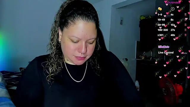 Snapshot of mariana_maze chatting on February 7, 2025, 7:07 am mariana maze online show from February 7, 2025, 7:07 am