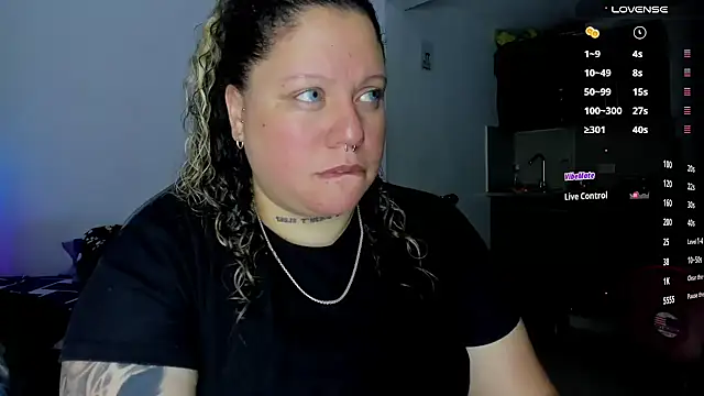 Snapshot of mariana_maze chatting on February 22, 2025, 4:51 am mariana maze online show from February 22, 2025, 4:51 am