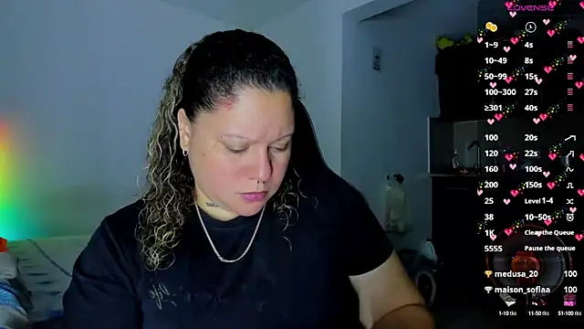 Snapshot of mariana_maze chatting on February 13, 2025, 6:30 am mariana maze online show from February 13, 2025, 6:30 am