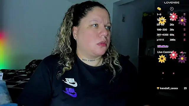 Snapshot of mariana_maze chatting on March 21, 2025, 5:43 am mariana maze online show from March 21, 2025, 5:43 am