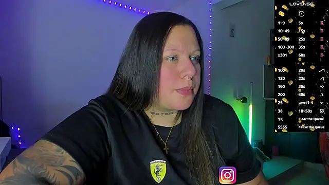 Snapshot of mariana_maze chatting on February 8, 2026, 9:34 pm mariana maze online show from February 8, 2026, 9:34 pm