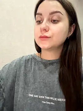 Snapshot of ellie_ssexy chatting on November 19, 2025, 5:18 am ellie ssexy online show from November 19, 2025, 5:18 am