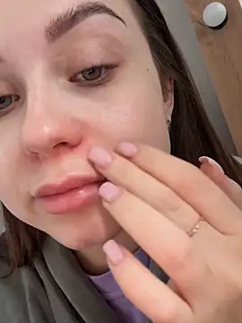 Snapshot of ellie_ssexy chatting on November 7, 2025, 5:12 am ellie ssexy online show from November 7, 2025, 5:12 am