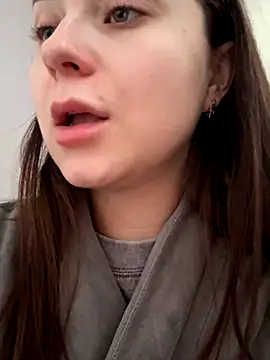 Snapshot of ellie_ssexy chatting on November 6, 2025, 5:11 am ellie ssexy online show from November 6, 2025, 5:11 am