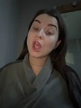 Snapshot of ellie_ssexy chatting on October 28, 2025, 4:13 am ellie ssexy online show from October 28, 2025, 4:13 am