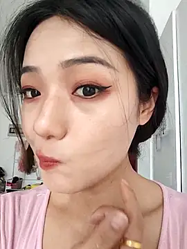 Snapshot of Ti_amo_UU chatting on April 12, 2026, 5:44 am Ti amo UU online show from April 12, 2026, 5:44 am