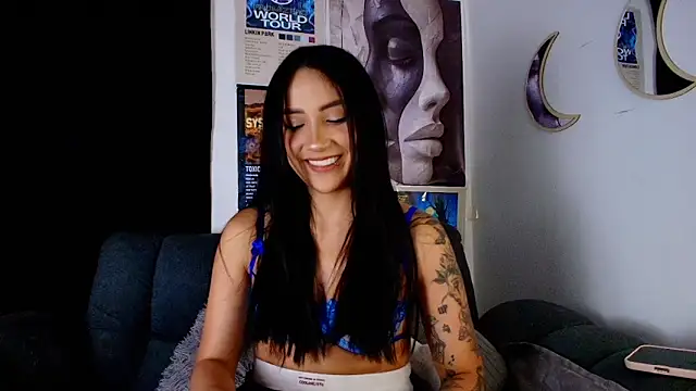 natashapridee  online show from September 19, 2025, 12:47 am