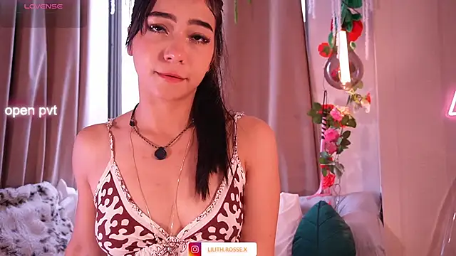 Snapshot of lilith__rosse chatting on June 17, 2026, 5:56 pm lilith rosse online show from June 17, 2026, 5:56 pm