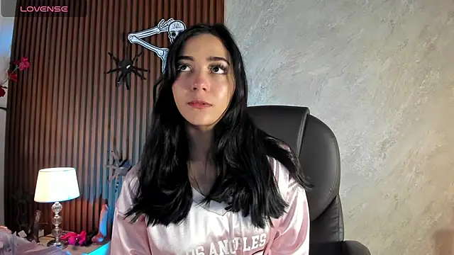 Snapshot of lilith__rosse chatting on October 30, 2025, 12:36 pm lilith rosse online show from October 30, 2025, 12:36 pm