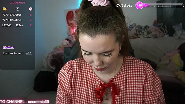 Snapshot of SecretDesireMe chatting on October 4, 2025, 9:27 pm SecretDesireMe online show from October 4, 2025, 9:27 pm