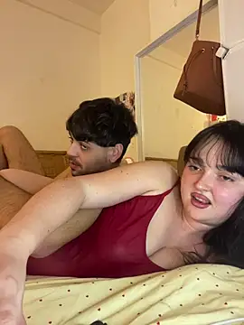 Snapshot of chunliklk chatting on December 15, 2025, 10:59 pm chunliklk online show from December 15, 2025, 10:59 pm