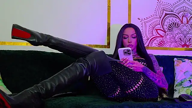 PandoraVolkov online show from October 21, 2025, 8:47 am