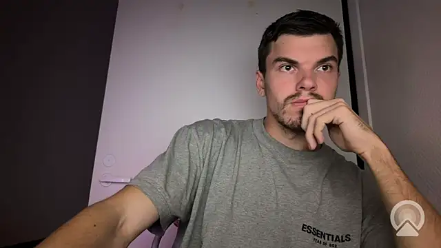 Snapshot of jessilin chatting on October 16, 2025, 10:40 pm jessilin online show from October 16, 2025, 10:40 pm