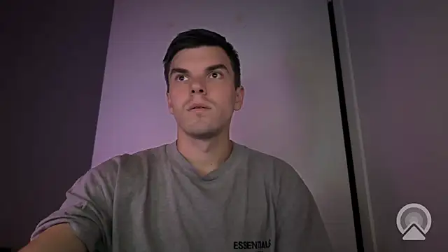 Snapshot of jessilin chatting on October 22, 2025, 12:43 am jessilin online show from October 22, 2025, 12:43 am