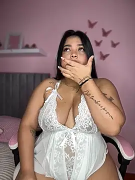 Snapshot of Emily_cooper20 chatting on November 23, 2025, 3:00 pm Emily cooper20 online show from November 23, 2025, 3:00 pm