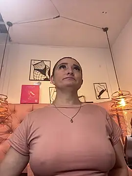 antonella87 online show from April 3, 2026, 10:16 pm