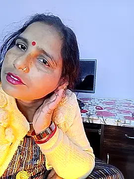 Snapshot of reemacouple007 chatting on January 16, 2026, 6:17 am reemacouple007 online show from January 16, 2026, 6:17 am