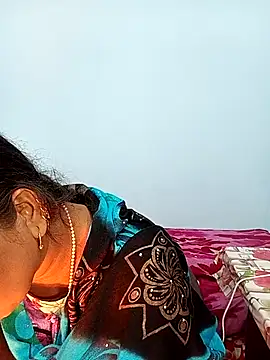 Snapshot of reemacouple007 chatting on January 10, 2026, 9:37 am reemacouple007 online show from January 10, 2026, 9:37 am