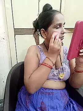 reemacouple007 online show from September 15, 2025, 4:57 am