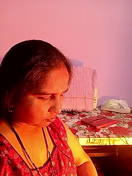 Snapshot of reemacouple007 chatting on February 26, 2026, 7:52 am reemacouple007 online show from February 26, 2026, 7:52 am