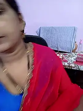 Snapshot of reemacouple007 chatting on May 30, 2026, 6:42 am reemacouple007 online show from May 30, 2026, 6:42 am