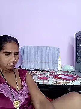 Snapshot of reemacouple007 chatting on February 28, 2026, 6:46 am reemacouple007 online show from February 28, 2026, 6:46 am