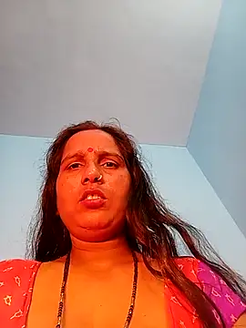 Snapshot of reemacouple007 chatting on December 19, 2025, 7:49 pm reemacouple007 online show from December 19, 2025, 7:49 pm