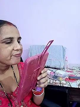 reemacouple007 online show from June 17, 2026, 8:03 am