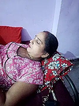 reemacouple007 online show from April 11, 2026, 7:50 pm