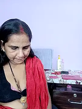 Snapshot of reemacouple007 chatting on April 20, 2026, 4:26 am reemacouple007 online show from April 20, 2026, 4:26 am