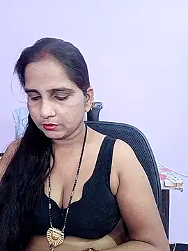 Snapshot of reemacouple007 chatting on April 29, 2026, 5:52 pm reemacouple007 online show from April 29, 2026, 5:52 pm