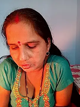 reemacouple007 online show from November 13, 2025, 9:02 am