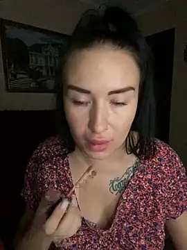 Snapshot of Roxana_Bell chatting on July 29, 2026, 7:46 pm Roxana Bell online show from July 29, 2026, 7:46 pm