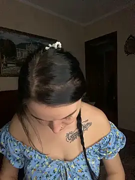 Roxana Bell online show from March 4, 2026, 2:36 pm