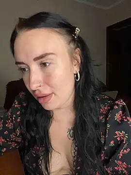 Snapshot of Roxana_Bell chatting on July 28, 2026, 8:52 pm Roxana Bell online show from July 28, 2026, 8:52 pm