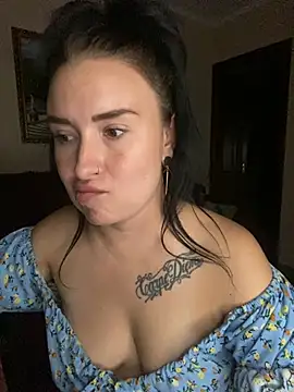 Snapshot of Roxana_Bell chatting on July 25, 2026, 7:31 pm Roxana Bell online show from July 25, 2026, 7:31 pm