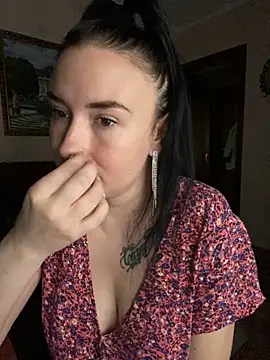 Snapshot of Roxana_Bell chatting on May 14, 2026, 3:09 pm Roxana Bell online show from May 14, 2026, 3:09 pm