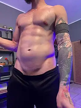 MachineDien online show from April 28, 2026, 4:22 pm