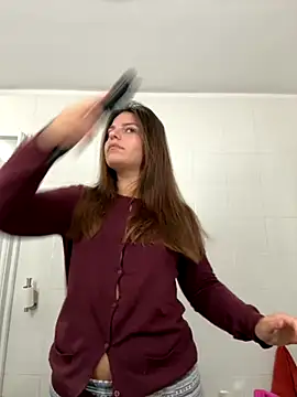 Snapshot of Coupleorny chatting on September 27, 2025, 8:31 am Coupleorny online show from September 27, 2025, 8:31 am