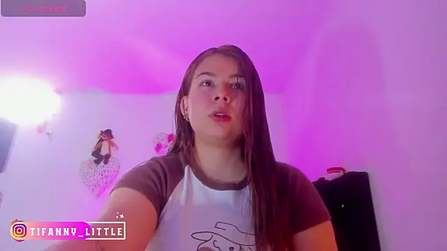 little tifanny82 online show from November 1, 2025, 4:01 pm