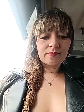 Snapshot of tata_laima__ chatting on March 17, 2026, 1:36 pm tata laima online show from March 17, 2026, 1:36 pm