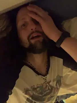 BobbyQ29 online show from December 2, 2025, 4:25 am